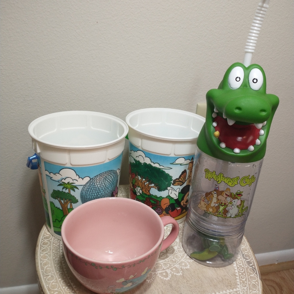 Rainforest Cafe Travel Bottle, 2Whirley Works Buckets,Alice in Wonderland Mug.